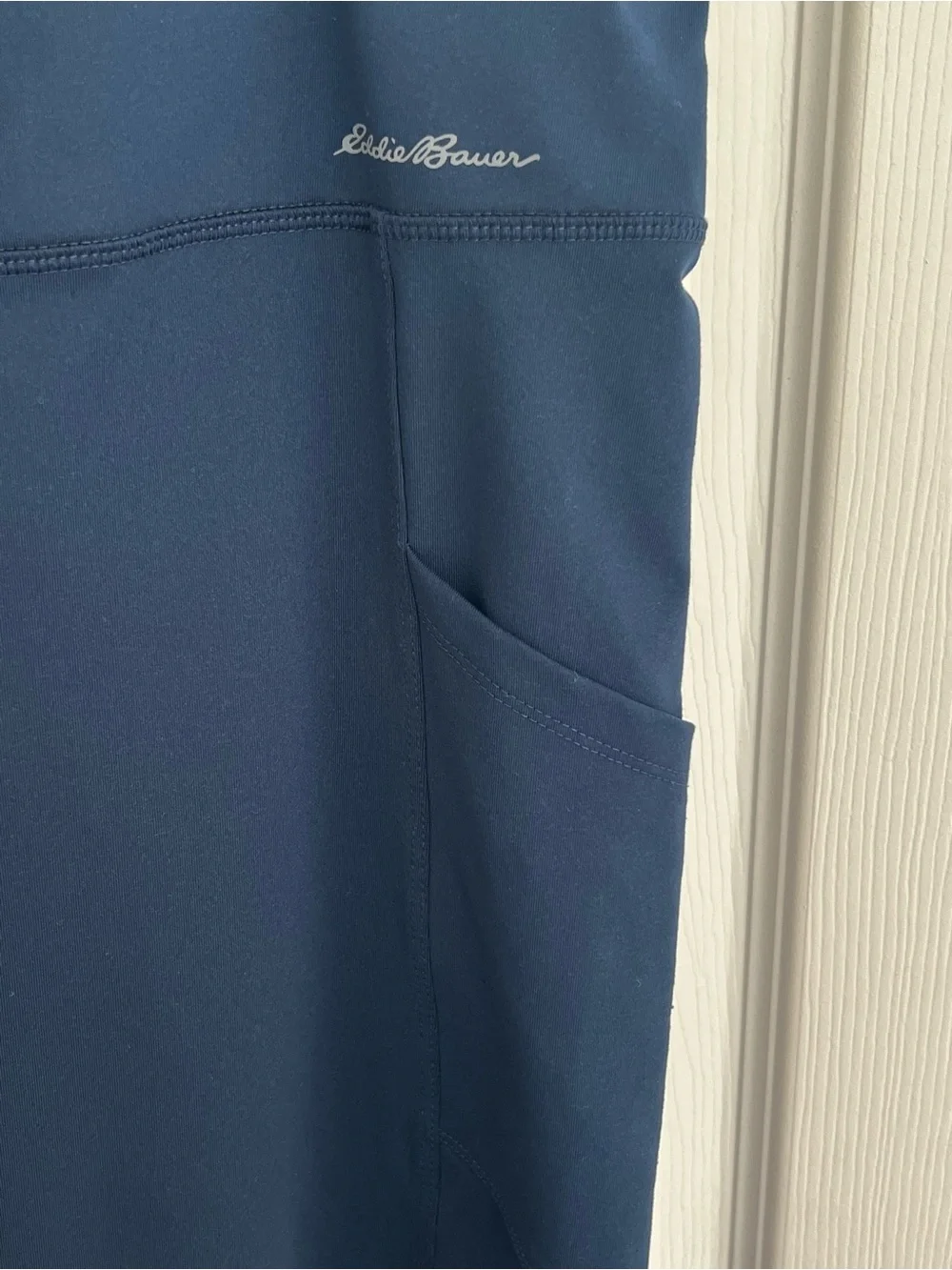 Eddie Bauer Deep Navy High-Waist Pocket Leggings